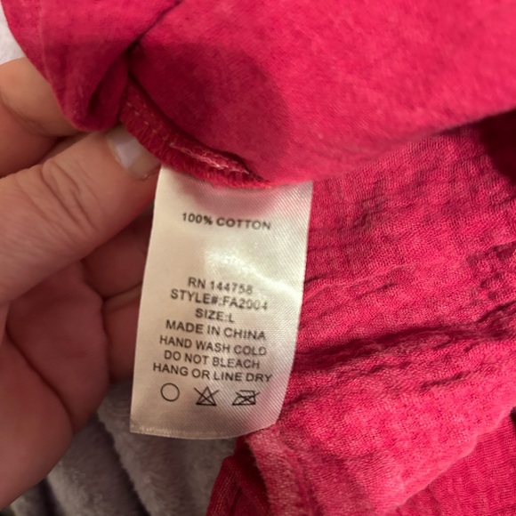 Ott Magenta Ruffle Hem Top - Picture 11 of 11